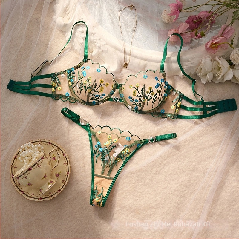 Francia stílusú csipkés melltartó készlet, kosár 3/4, merevítővel, formázatlan kosár, hátsó zárás, rögzített pántok