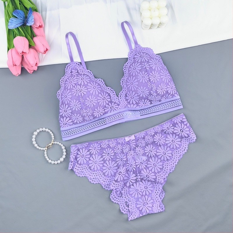 Dantellált melltartó készlet, vezeték nélküli, mély V-nyak, háromszög kosár, spongy belső, lélegző nylon, hátul dupla sor zár