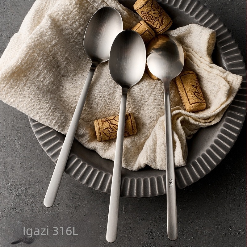 316L rozsdamentes acél kanál gyermekeknek, modern minimalist design, ovális mély kanál forma, márka poyz