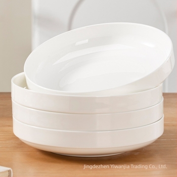 Csontporcelán tányér, kör alakú, több mint 45% csontpor, mikrohullámú sütőben használható, felület alatti glazúrral