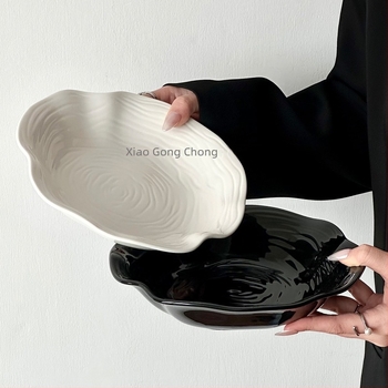 Mély kerámia tál szabálytalan élű, aláglazúrral befejezve, modern minimalist stílus, mikrohullámú sütőben használható