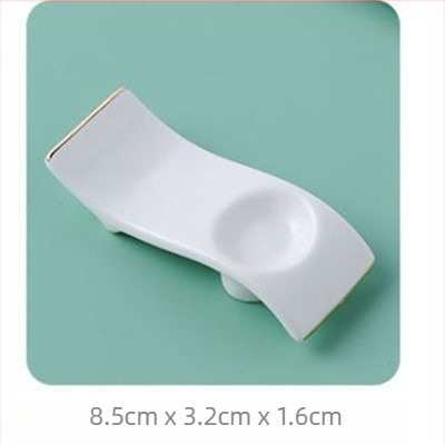 Szállodai asztalokhoz porcelán pálcika- és kanál tartó — csontporcelán, mázolt felület, világos luxus stílus, logóval testreszabható