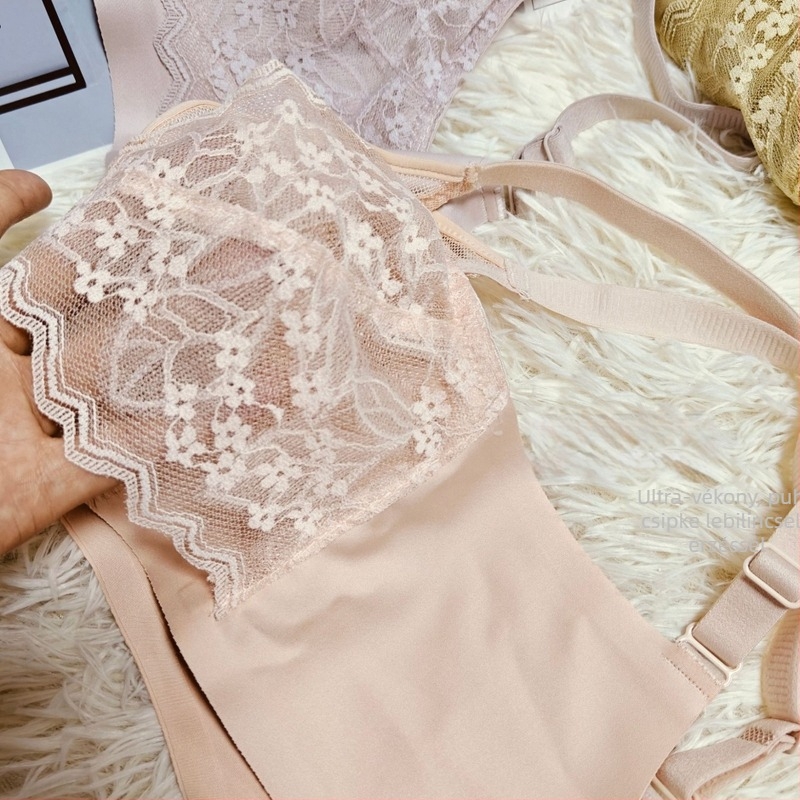 Francia csipkés melltartó nagy mellekhez, vezeték nélküli, vékony nyári modell, háromszög alakú kosár, dizájn nyúlfül, nylon anyag