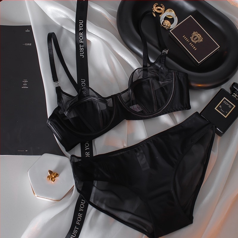 Pamut melltartó 3/4 kosár, vékony formázott kosár, levehető dupla vállpánt, hátsó háromsoros záródás, lélegző tartás, 90-95% pamut