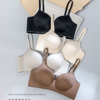 Melltartó varrás nélküli, kosár 3/4, formázott kosár vékony felső résszel és vastag alsó résszel; fő anyag nylon, bélés spandex; rögzített dupla vállpántok; hátul négy sor kapocsos záródás; lélegző, kényelmes tartás