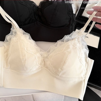 Francia csipkés melltartó szép hátsó részzel, háromszög alakú kosarakkal, drót nélküli, varrás nélküli, kényelmes kis mellhez