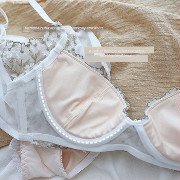 Francia stílusú csipkés hímzett melltartó készlet, 3/4 kosár, vékony formázó kosár, push-up hatás, rögzített dupla vállpánt, hátul három sor kapocs