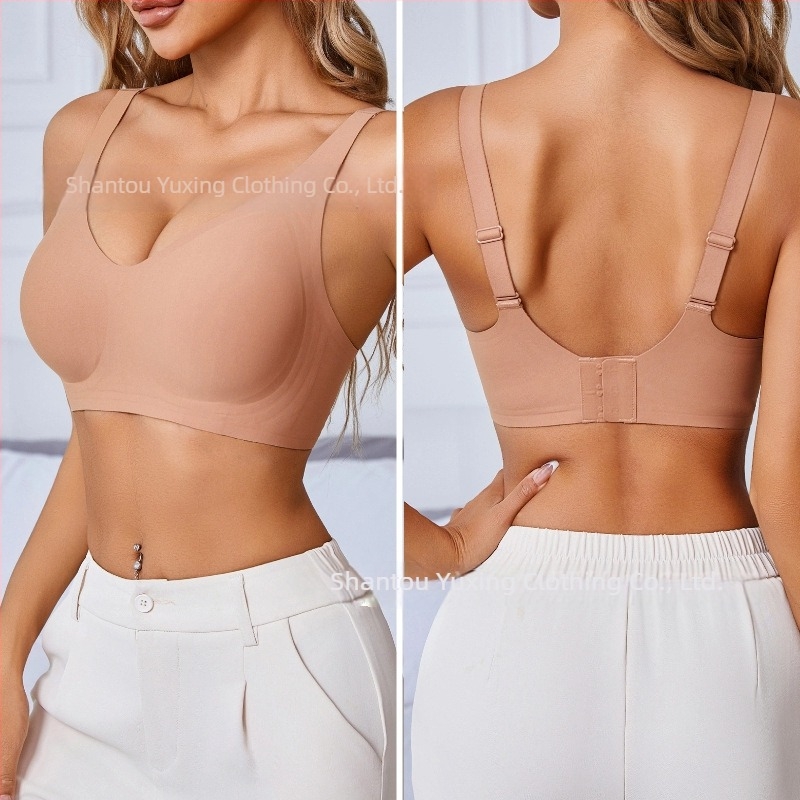 Puha tartású melltartó, 3/4 kosár, pamut formázott kosár, rögzített vállpántok, hátul négy sor kapocs, lélegző nylon bélés