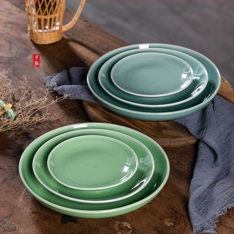 Kerek kerámia tányér Celadon glazúrral, mikrohullámú sütőben használható, modern minimalist étkészlet szállodák és éttermek számára