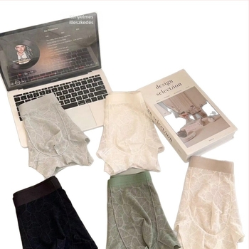 Férfiak számára lélegző jacquard nylon hálós rövidnadrág leopárd mintával, középmagasságú derék, bélés 70–80% nylon