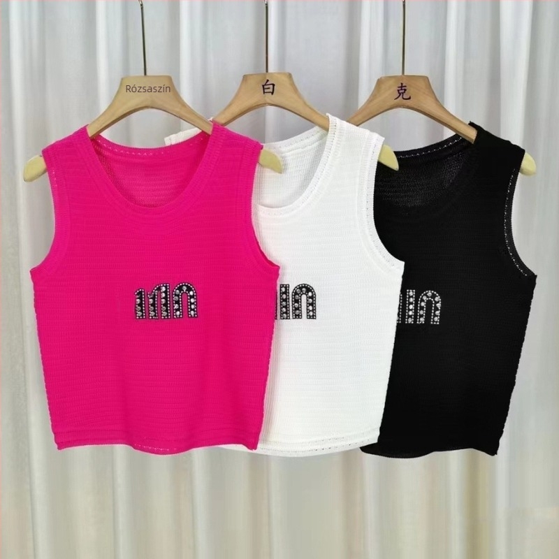 Kötött női camisole felső, karcsú szabás, rövid hossz, 3D mintázat, hűvös selyem anyag, spandex-poliészter keverék