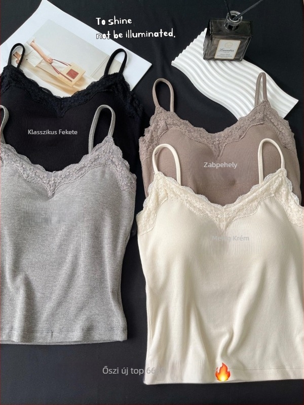 Pamut felső V-nyakú, mellpárnával, pántos stílusú, szivacspárnával, 70–80% pamut