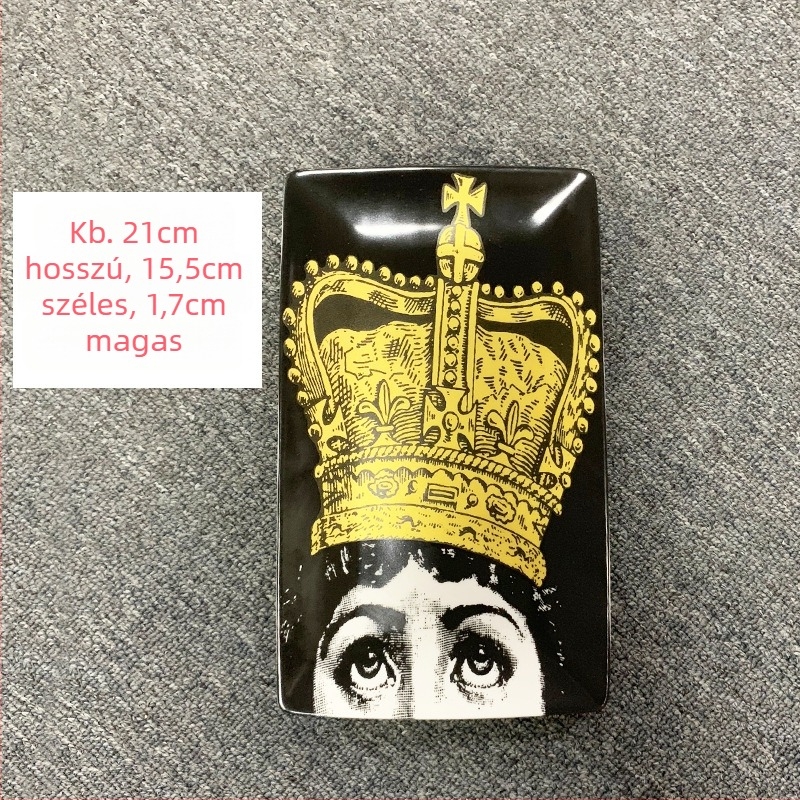 Porcelán tányér karakteres mintával, téglalap alakú, felületi overglazúra, mikrohullámú sütőben használható