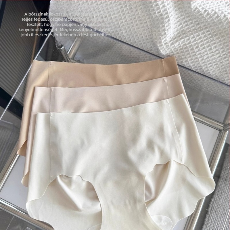 Pluszméretű, varrás nélküli ice silk fehérnemű, egy darabból, hosszabbított ágyékrésszel, barackos csípő sziluettel