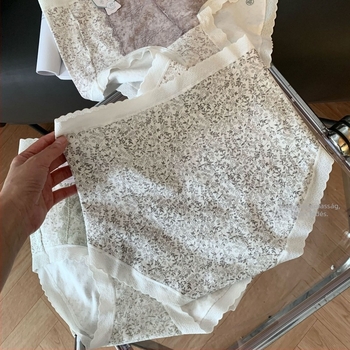 Plusz méretű pamut jacquard női bugyi, magas derék, virágmintás, haskontroll, fenékemelés, antibakteriális, bővített ágyék