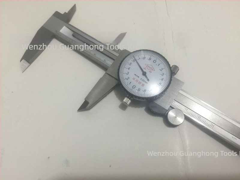 Blade Vernier tolókaliper asztali, tartomány 0-150/200/300 mm, felbontás 0,01/0,02 mm, olvasás 0,02 mm