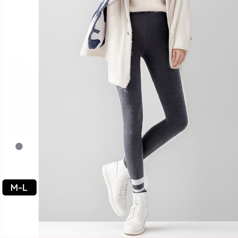 Nylon leggings, magas rugalmasság, 90–95% nylon tartalom, vastag anyag, szoros szabás