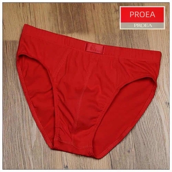 Férfi pamut háromszög alakú alsónemű, középmagas derekú, kötött anyag, 90–95% pamut főanyag, ágyékrész spandexszel (<30%)