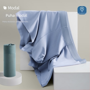 Modal férfi boxer rövidnadrág, lélegző és antibakteriális, seamless; fő anyag: modal 90–95%; ágyékrész bélés: regenerált cellulóz rost 50–70%.