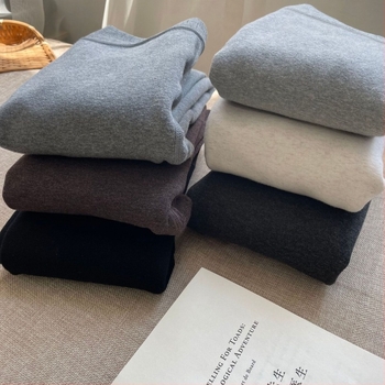 300 g pamutból készült polárbéléses női leggings, magas derék, bordázott mintázat, lábfejes kivitel, őszi-téli viselet