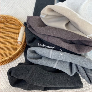 300 g pamutból készült polárbéléses női leggings, magas derék, bordázott mintázat, lábfejes kivitel, őszi-téli viselet