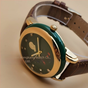 Hetian jade karóra, Pearls kvarc mozgatású mechanizmus, 43 mm számlap, 30 m vízállóság, valódi bőrszíj