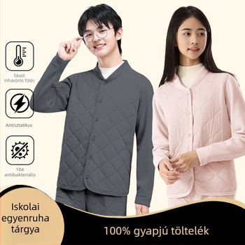Uniszex báránygyapjú iskolai egyenruha három részes készlet: vastag cardigan felső fél magas nyakú, mellény és nadrág, velúr bélés, anyagsűrűség 401–500 g/m2, 13–18 évesek számára