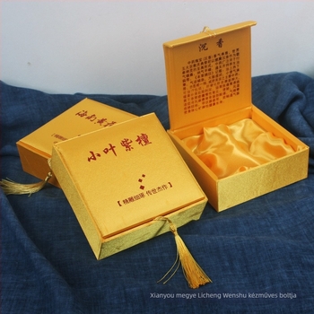 Xianyou-i karkötődoboz, papír/karton anyagú csomagolásban, csomagolás típusa: Packing Box, használat: karkötő zsinór csomagolásához, márka: Mr. Wen Wooden Pavilion (Origin: Xianyou; Material: Paper/Cardboard; Packaging: Packing Box; Use: Handstring packagi