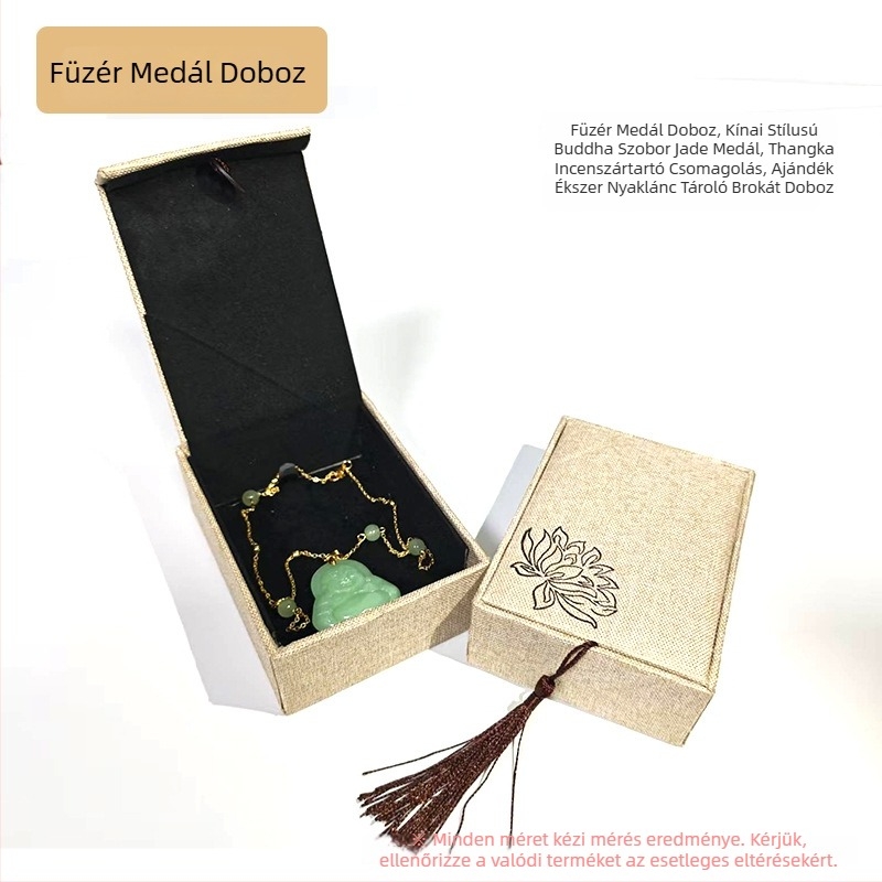 Medál doboz - textil, ékszer csomagoló doboz, alkalmas nyaklánc/medál tárolására, márka Fuxing