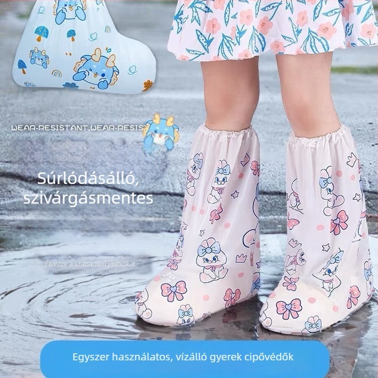 Gyerekeknek szóló PE cipővédők, egyszer használatosak, vastagított kivitel, hosszú kültéri használatra, egyenként csomagolva, vízálló és porálló, logónyomás lehetséges, testreszabás