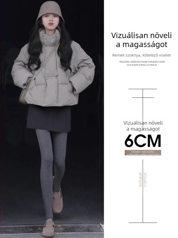 Szürke női gyapjúból készült magas derekú A-vonalú rövid szoknya, optikailag karcsúsítja a sziluettet, ősz-tél 2025 szezon.