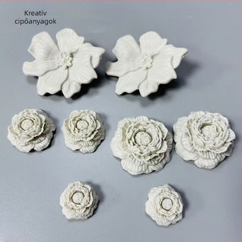 Cipő virág kiegészítő (3D, levehető, DIY) (Model: műanyag virág; Tökéletes sandálokhoz és hétköznapi cipőkhöz; egész éves használatra)
