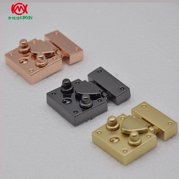 Gombos zár ékszerdobozokhoz és szivar-dobozokhoz — cinkötvözet, elasztikus csippzár, alkalmas ékszer- és ajándékdobozokhoz, kozmetikai és bőrápolási dobozokhoz, két beépítési opcióval