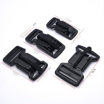 Fémes táskacsat – 2024 tavasz, kiegészítő a táskákhoz