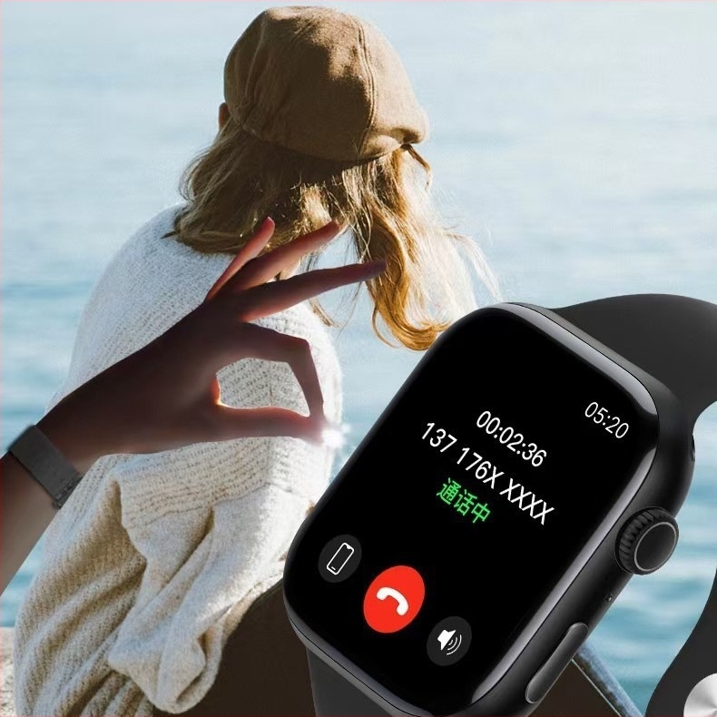 Okosóra Bluetooth és NFC fizetésekhez, Bluetooth hívások, egészségügyi monitorozás; 2,10 hüvelykes TFT kijelző, titán ötvözetből készült tokrész, vízálló, akkumulátor üzemideje legfeljebb 7 nap