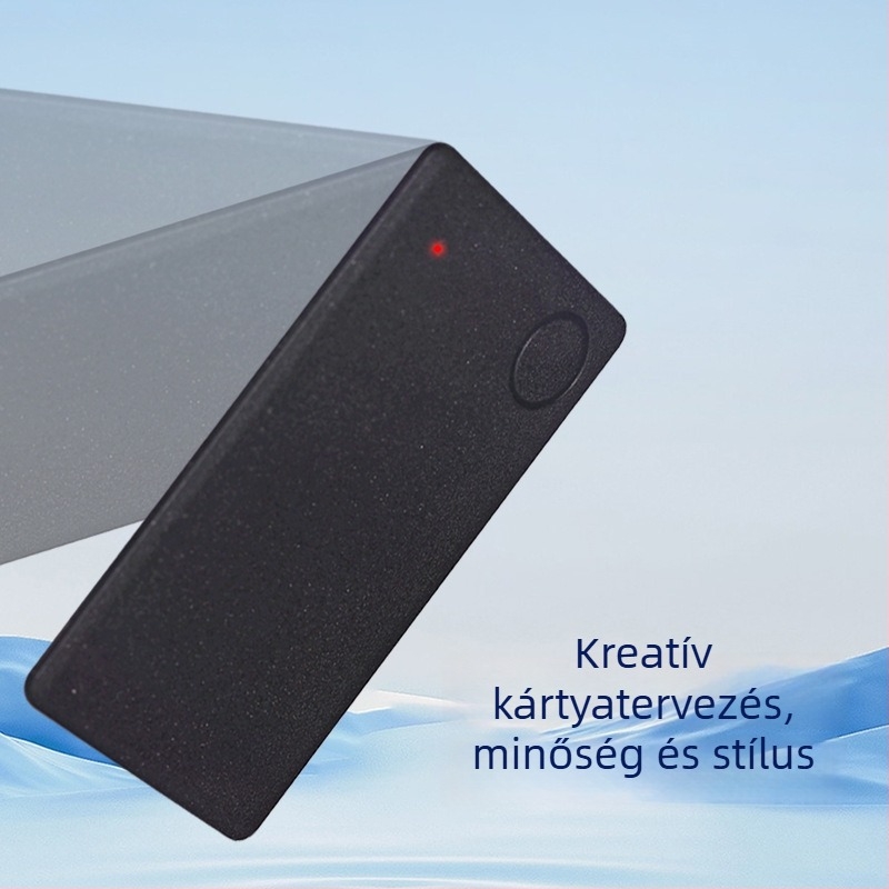 F1 kártya GPS tracker — ultra vékony, 38×34×9 mm, GPS pontosság 10 m, IP67 vízálló, 180 napos akkumulátor-élettartam, beépített antenna