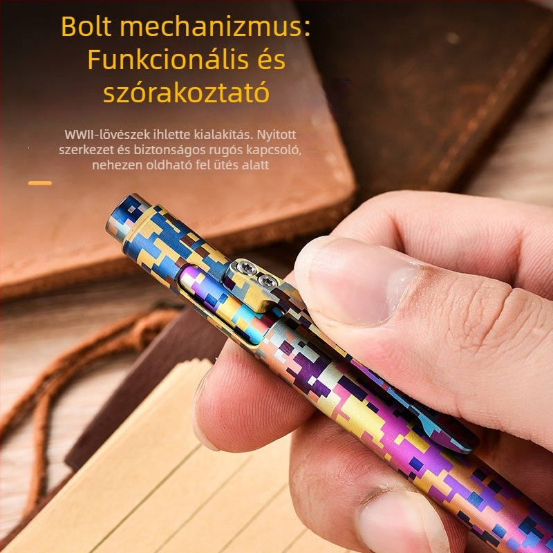 Titánium ötvözetből készült taktikai toll csavaros mechanizmussal és digitális kamuflázzal — Pioneer EDC