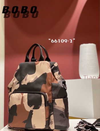 Nylon vízálló hátizsák, kapacitás 20–35 L, 16 hüvelykes laptophoz, lopás elleni zár, USB töltés