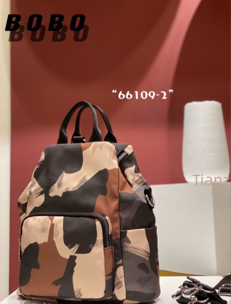 Nylon vízálló hátizsák, kapacitás 20–35 L, 16 hüvelykes laptophoz, lopás elleni zár, USB töltés
