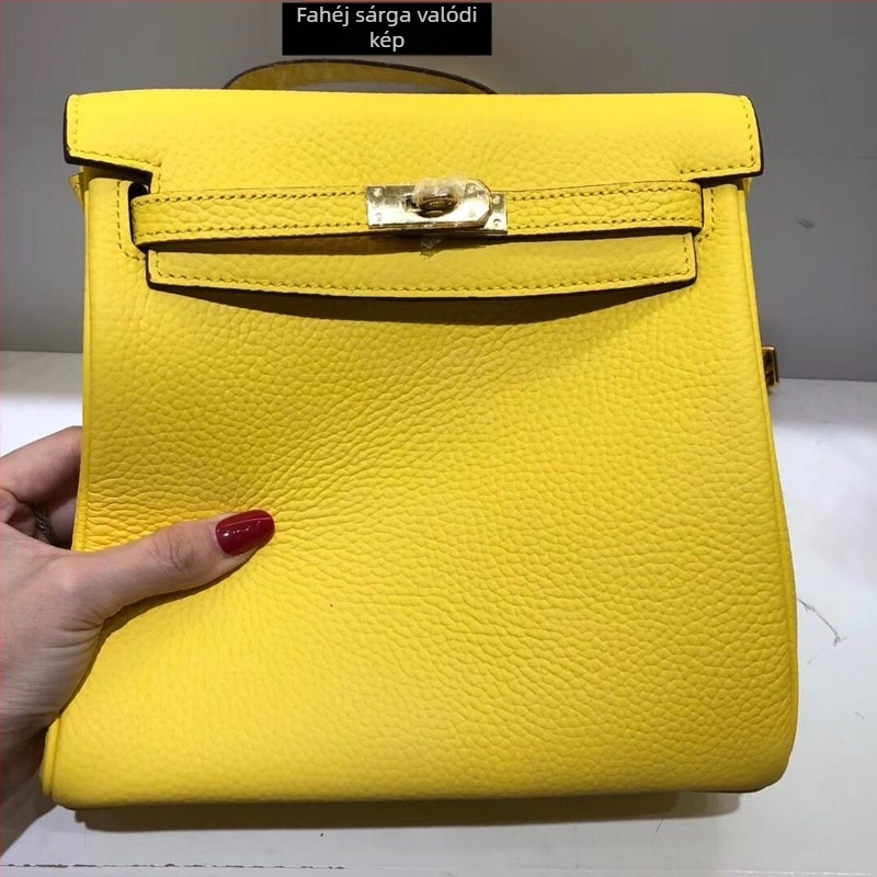 McKendall hátizsák első osztályú marhabőrből, Litchi grain textúra, kapacitás 20 L alatt, iPadhez kompatibilis, ergonómikus hátsó panel