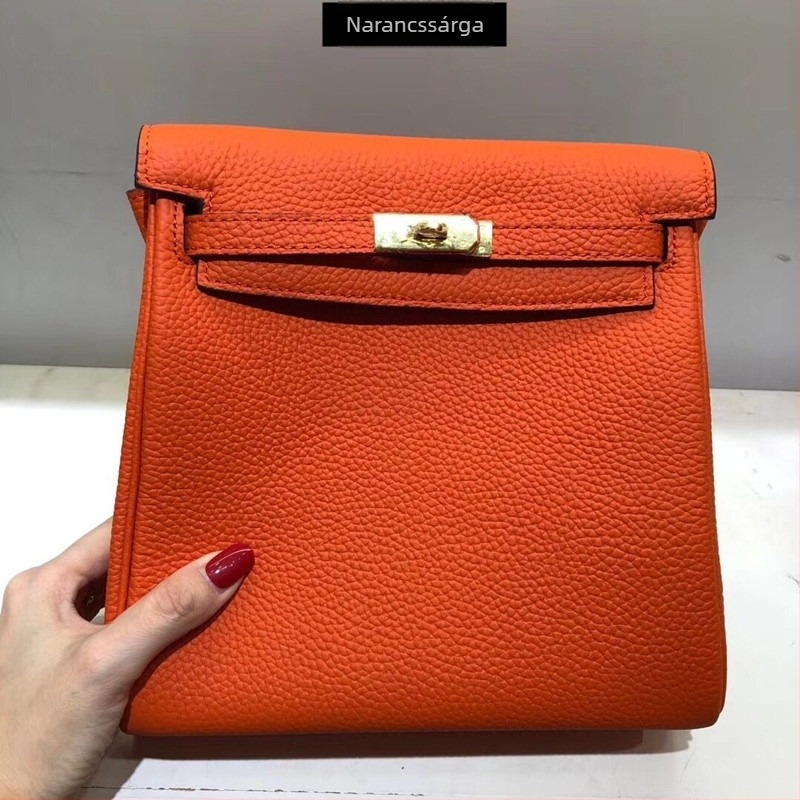 McKendall hátizsák első osztályú marhabőrből, Litchi grain textúra, kapacitás 20 L alatt, iPadhez kompatibilis, ergonómikus hátsó panel