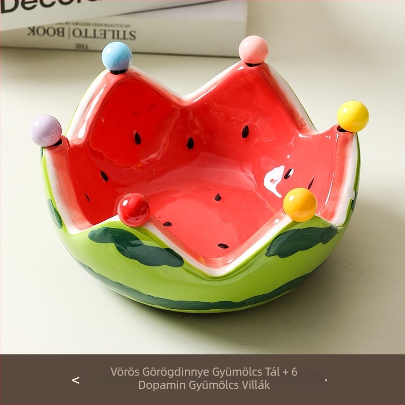Dinnye alakú porcelán gyümölcstál, aláglazúros felület, egyszerű stílus