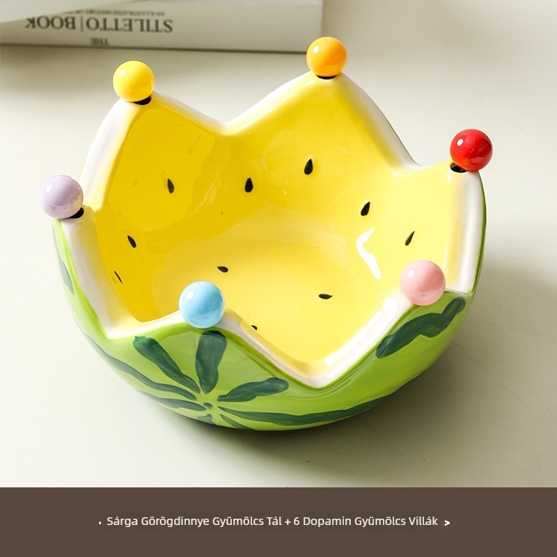 Dinnye alakú porcelán gyümölcstál, aláglazúros felület, egyszerű stílus