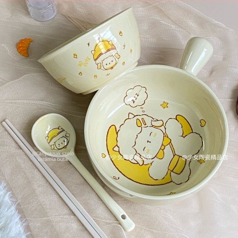 Egyszemélyes kerámiás tál készlet fogantyúval: tál tészta, tál rizs, kanál és evőpálcikák — új csont porcelánból, kör alakú, mikróhullámú sütőben használható, alglazúros felület.