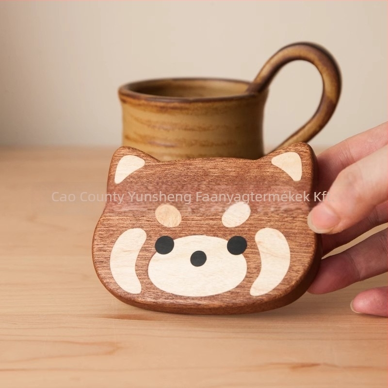Panda karikatúra mintás fa alátét – szokatlan alak, modern minimalist stílus, hőszigetelő konyha- és étkezőasztalhoz