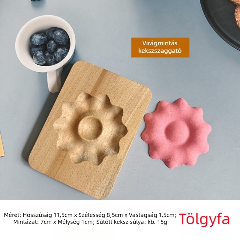 Sütemény- és pogácsagyártó forma – szabálytalan alakú, tömörfa, karácsonyi rajzfilm mintával