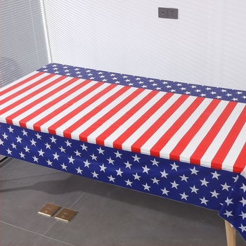 Egyszer használatos asztalterítő amerikai zászló alakú, téglalap alakú PE műanyagból, 3 Silk vastagság