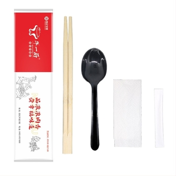 Egyszer használatos bambusz evőpálcikák kanállal, négy az egyben készlet; anyag bambusz; logó nyomtatás elérhető; mikrohullámú sütőben nem használható