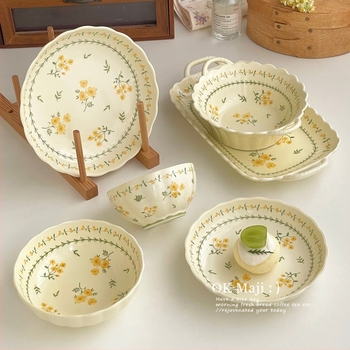 Porcelán étkezési készlet duplafogantyúval ellátott levesestálak és tányérok, alglazúr felület, koreai stílus, szabálytalan forma, mikrohullámú sütőbe tehető
