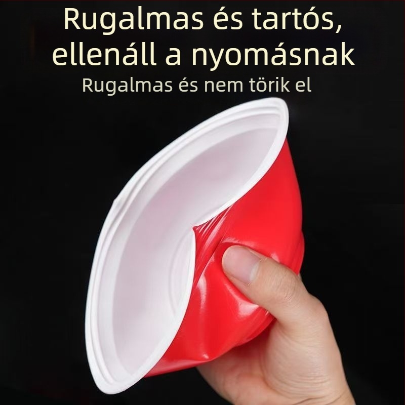 Megvastított egyszer használatos asztali edények készlet: tálak, evőpálcikák és poharak műanyagból esküvői bankettekhez és költözéshez; nagy étkezőtálak és kis leveses tálak